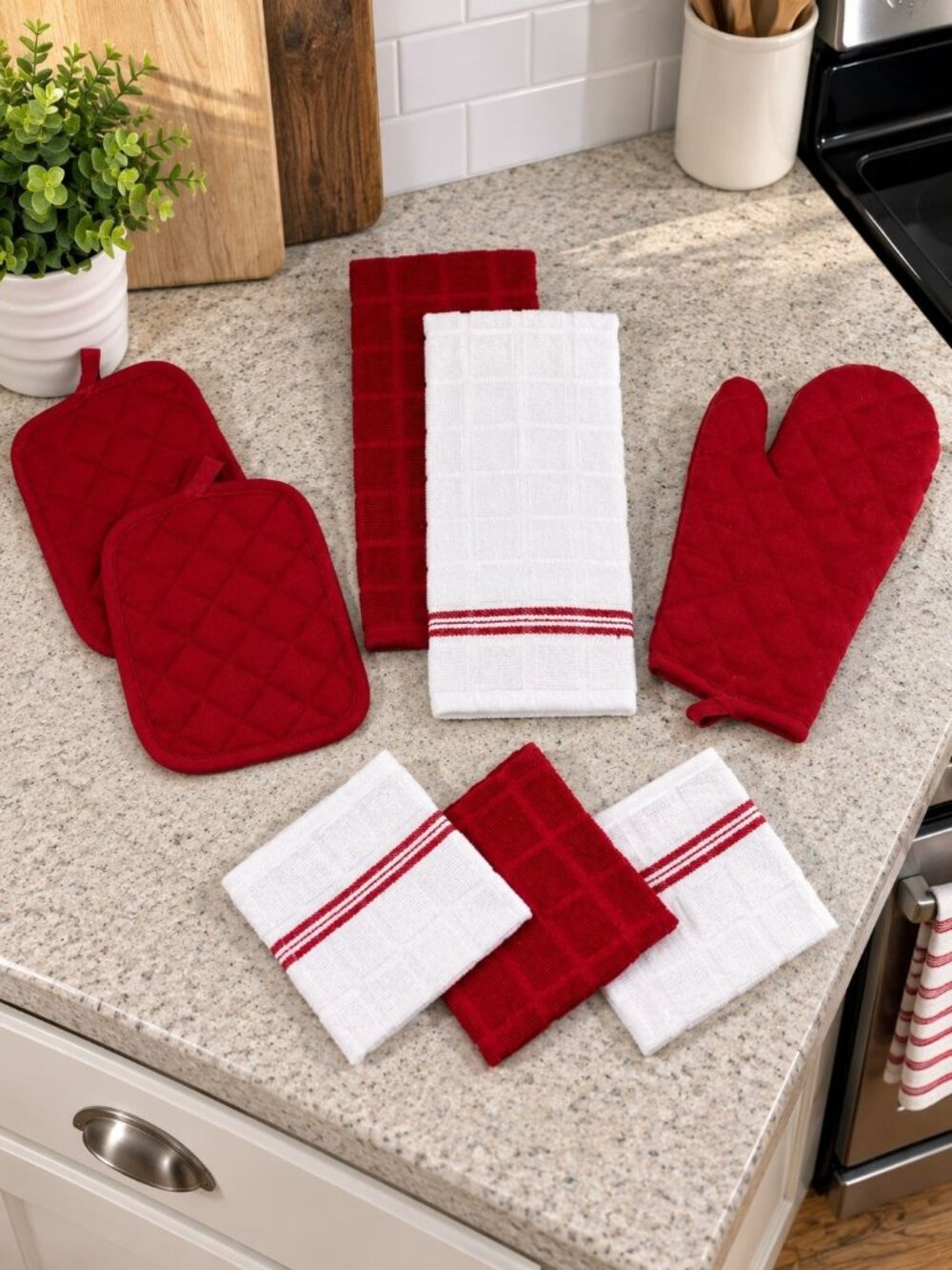 Mainstays 8-Piece Set Red Oven Mitt Potholders Towels Dishcloth Machine Washable